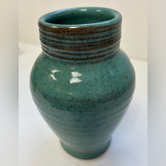 Vintage Studio Art Pottery Vase Green Incised Signed Rubenstein 89 - Picture 6 of 6